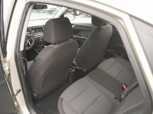 Used 2018 Hyundai Accent SE image 11