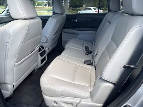 Used 2021 Honda Pilot Special Edition image 17