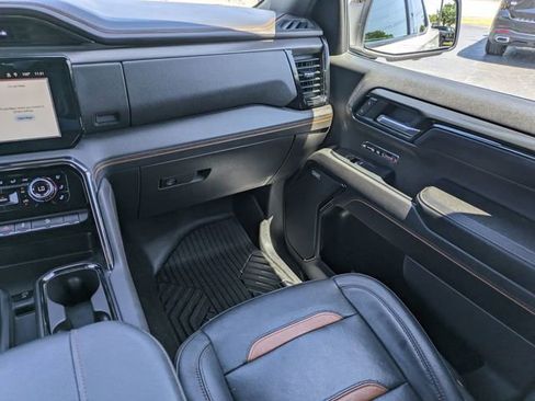 Used 2023 GMC Sierra 1500 AT4 w/ AT4 Premium Package AWD/4WD image 18