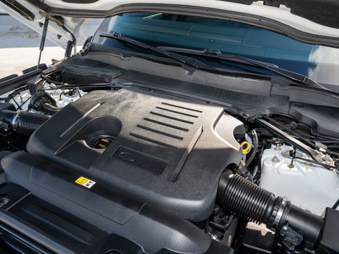 Used 2022 Land Rover Range Rover Westminster Edition image 42