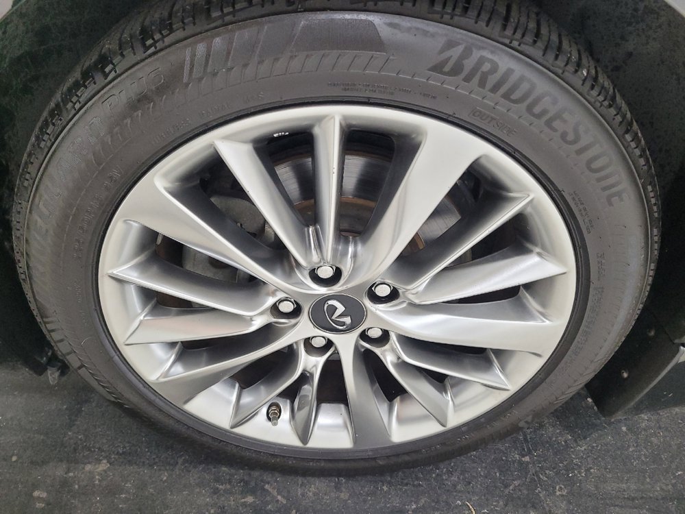 Used 2018 INFINITI Q50 Luxe w/ Cargo Package (L95) AWD/4WD image 31