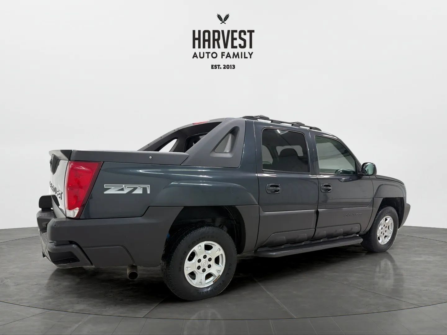 Used 2003 Chevrolet Avalanche 4x4 w/ Suspension Package, Off-Road image 7