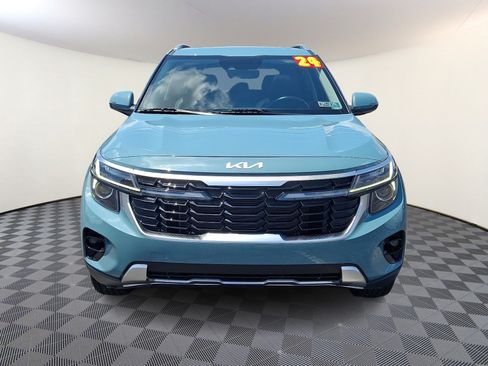 Used 2024 Kia Seltos EX AWD/4WD image 2