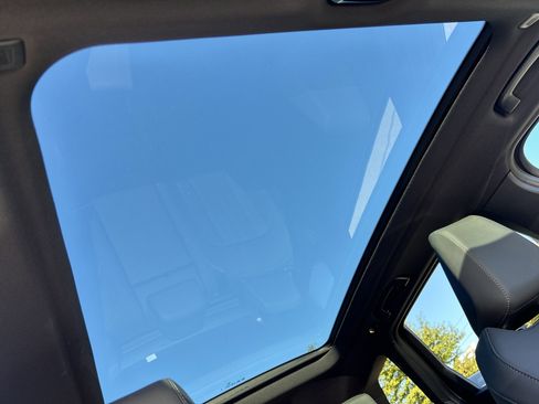 Used 2026 BMW X3 xDrive30 w/ M Sport Package image 18