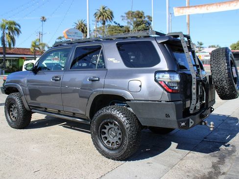 Used 2023 Toyota 4Runner TRD Off-Road Premium w/ Off Road Premium Plus Package image 3