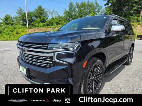 Used 2021 Chevrolet Tahoe Premier w/ Premium Package AWD/4WD image 1
