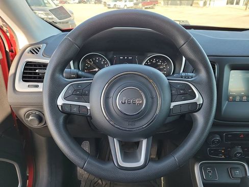 Used 2019 Jeep Compass Sport image 19