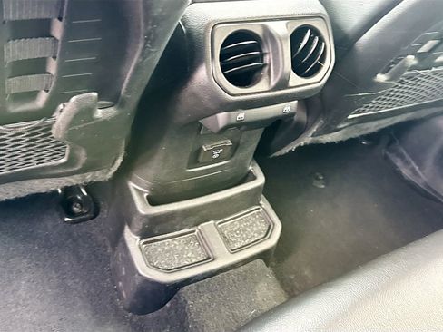 Used 2023 Jeep Wrangler Unlimited Rubicon 4xe w/ Cold Weather Group AWD/4WD image 28