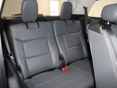 New 2026 Ford Explorer Active RWD image 34