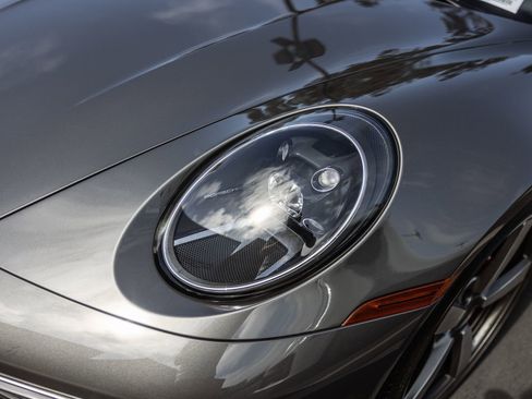 Certified 2021 Porsche 911 Carrera S RWD image 18