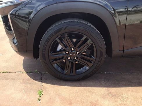 Used 2024 Chevrolet Trax ACTIV w/ Driver Confidence Package image 11