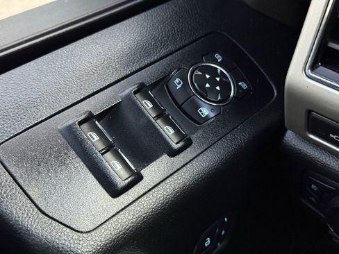 Used 2018 Ford F150 Lariat w/ Equipment Group 502A Luxury image 19