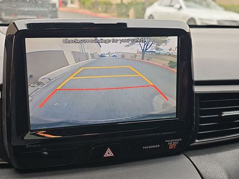 Used 2019 Hyundai Veloster Turbo FWD image 26