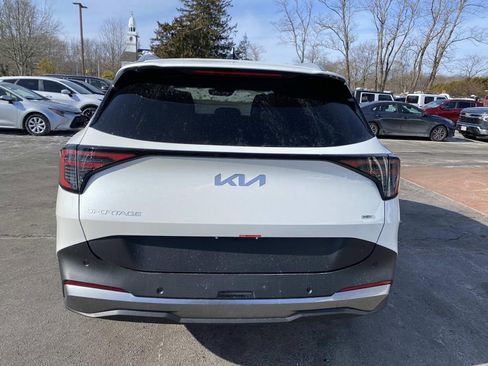 New 2026 Kia Sportage EX image 4