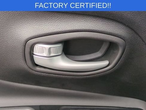 Certified 2023 Jeep Renegade Trailhawk AWD/4WD image 13