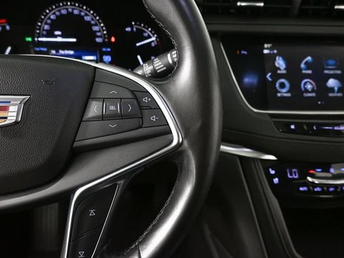 Used 2019 Cadillac XT5 Premium Luxury AWD/4WD image 11