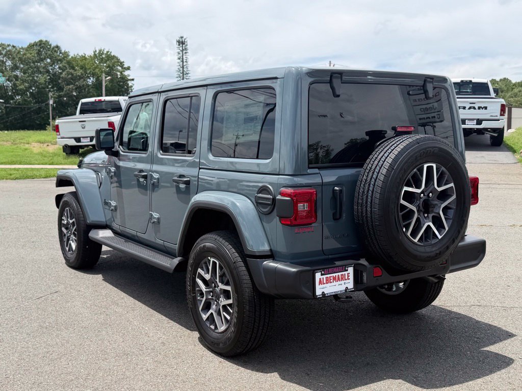 New 2026 Jeep Wrangler Unlimited Sahara AWD/4WD image 7