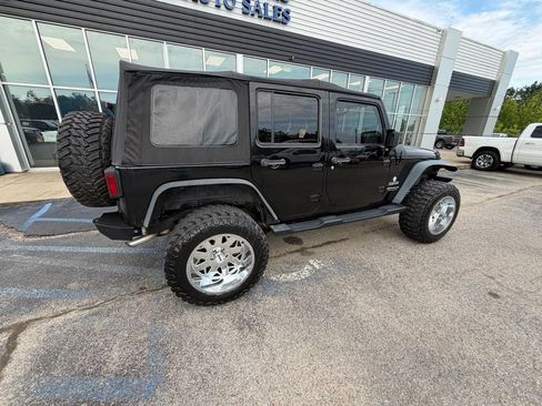 Used 2016 Jeep Wrangler Unlimited Sport AWD/4WD image 4