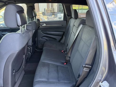 Used 2015 Jeep Grand Cherokee Laredo w/ Quick Order Package 23E image 20