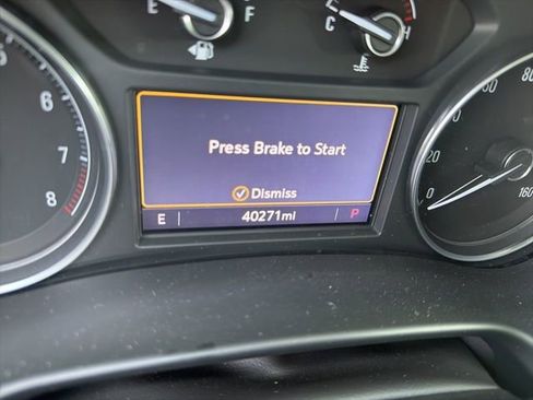 Used 2023 Buick Enclave Essence w/ Experience Buick Package image 5