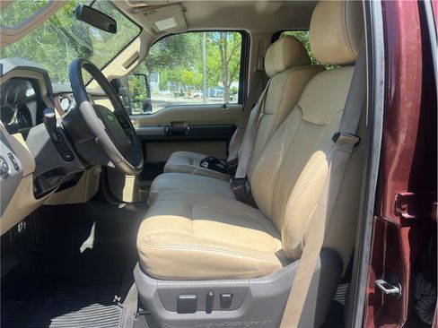 Used 2011 Ford F250 Lariat w/ Lariat Interior Pkg AWD/4WD image 13