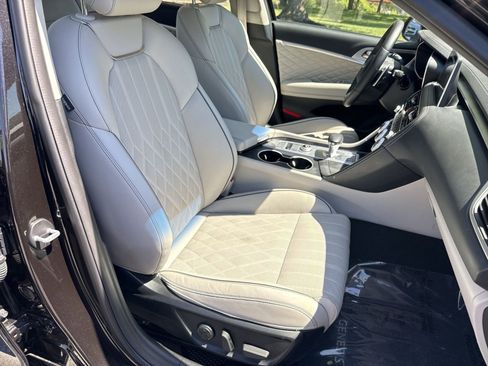 Used 2019 Genesis G70 2.0T Advanced w/ Prestige Package AWD/4WD image 26