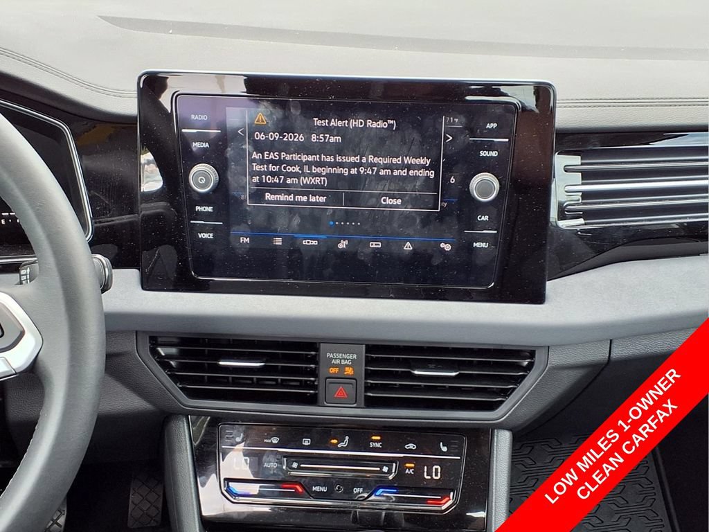 Used 2025 Volkswagen Jetta SE w/ Sunroof Package FWD image 14