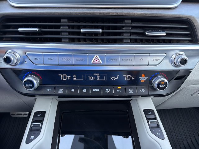 Used 2021 Kia Telluride SX w/ Towing Package FWD image 14