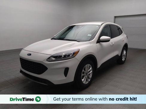 Used 2020 Ford Escape SE FWD image 1