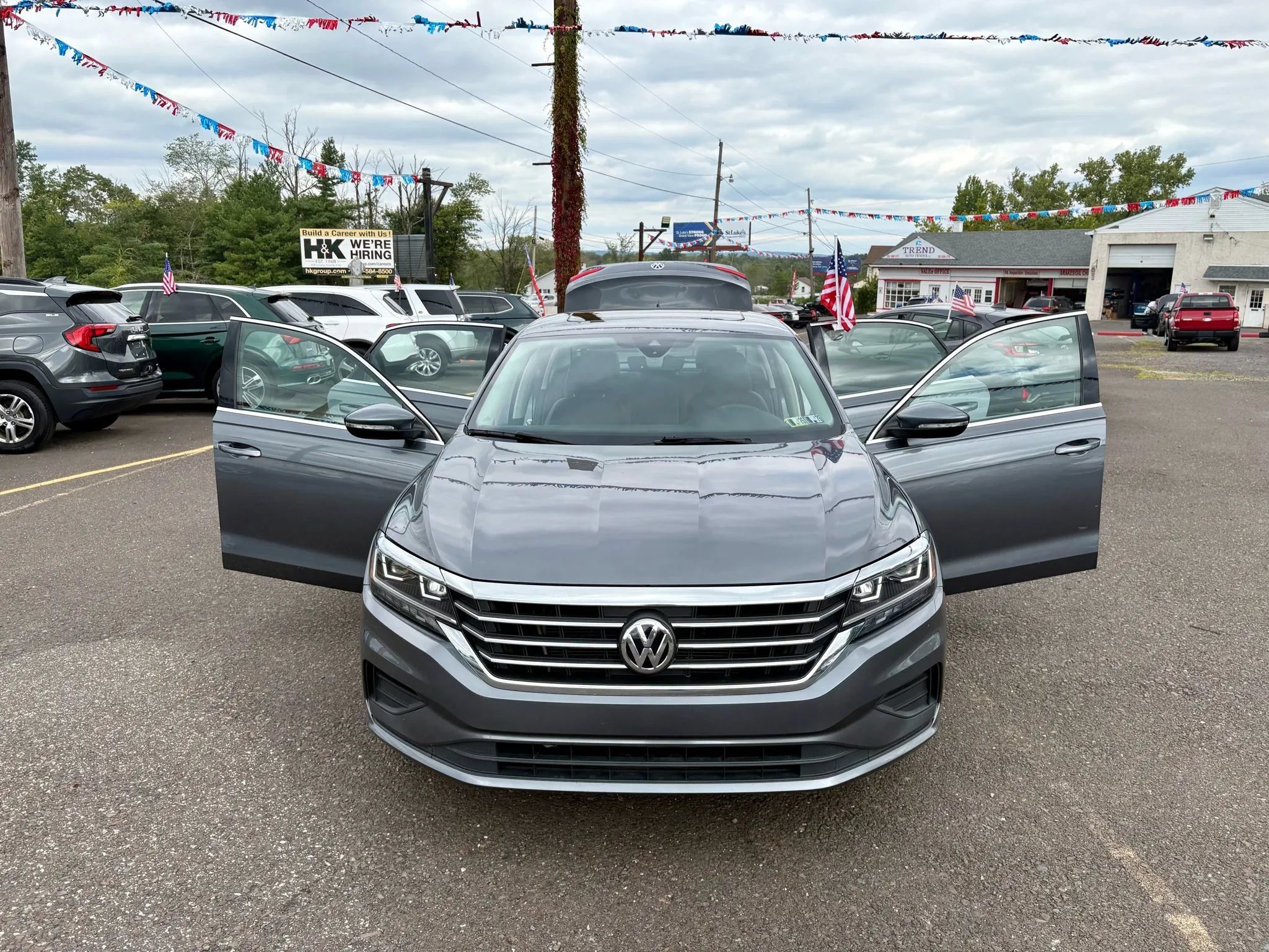 Used 2021 Volkswagen Passat 2.0T SE FWD image 9