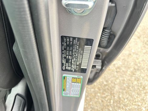 Used 2025 Hyundai Elantra SEL image 30