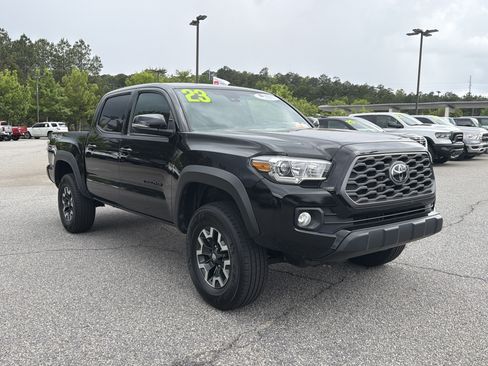 Certified 2023 Toyota Tacoma TRD Off-Road w/ Technology Package AWD/4WD image 19