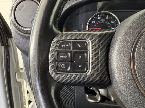 Used 2018 Jeep Wrangler Unlimited Sport AWD/4WD image 35