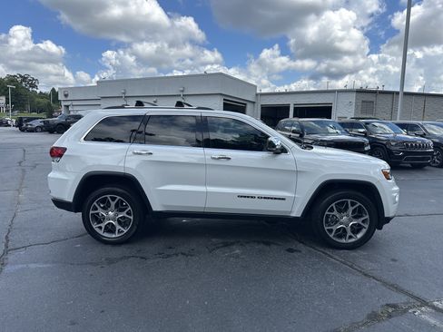 Used 2021 Jeep Grand Cherokee Limited w/ Sun & Sound Group AWD/4WD image 10