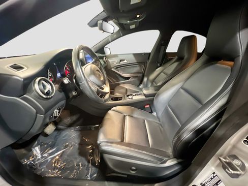 Used 2019 Mercedes-Benz CLA 250 image 14