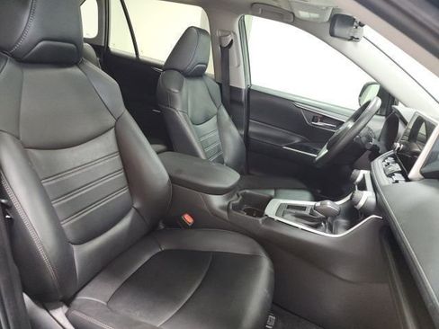 Used 2024 Toyota RAV4 XLE Premium FWD image 17