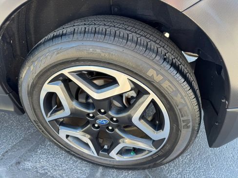 Used 2019 Subaru Crosstrek 2.0i Limited w/ Moonroof Package w/Navigation AWD/4WD image 14