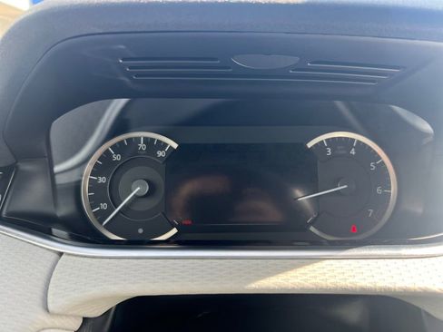 Used 2023 Land Rover Range Rover Evoque S image 18