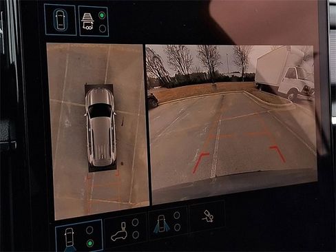 Certified 2025 GMC Acadia Elevation image 17