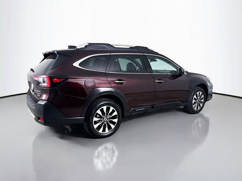 Used 2025 Subaru Outback Touring XT w/ Tech Package 3 AWD/4WD image 8