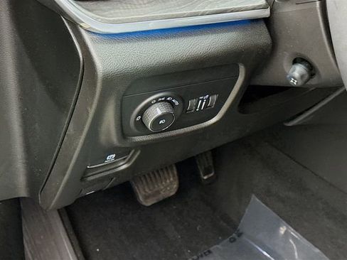 Used 2023 Jeep Grand Cherokee L Overland image 10