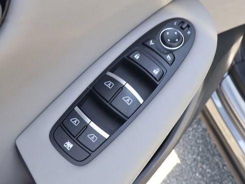 Used 2023 INFINITI QX50 Luxe FWD image 13