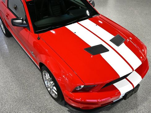Used 2007 Ford Mustang Shelby GT500 RWD image 25