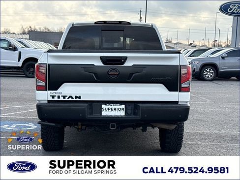 Used 2020 Nissan Titan PRO-4X w/ Pro-4x Convenience Package image 5