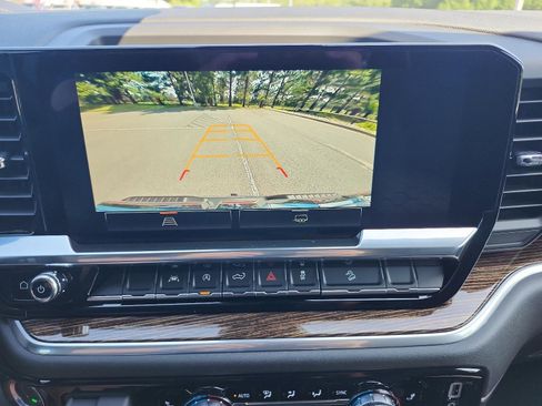 New 2026 GMC Sierra 1500 Elevation image 16