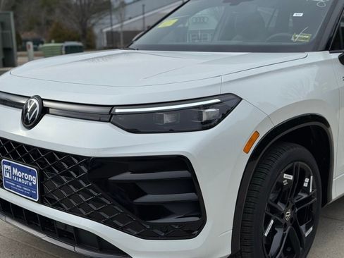 New 2026 Volkswagen Tiguan SE R-Line image 5