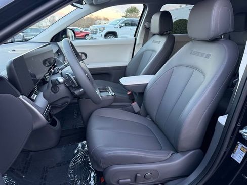 Used 2025 Hyundai Ioniq 5 SEL image 18