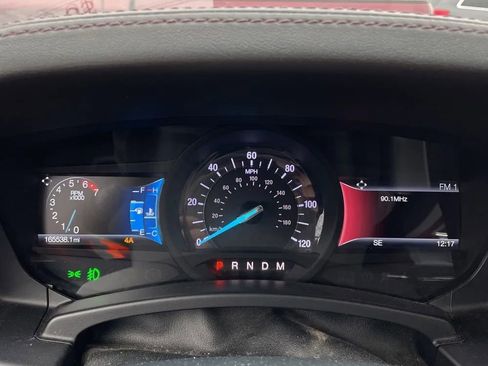 Used 2017 Ford Expedition Platinum image 13