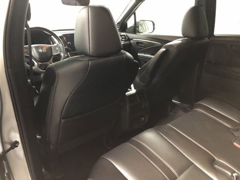 Used 2023 Honda Passport TrailSport image 17