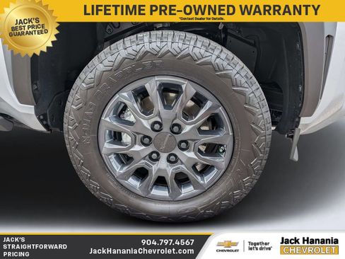 Used 2025 Toyota 4Runner SR5 RWD image 10